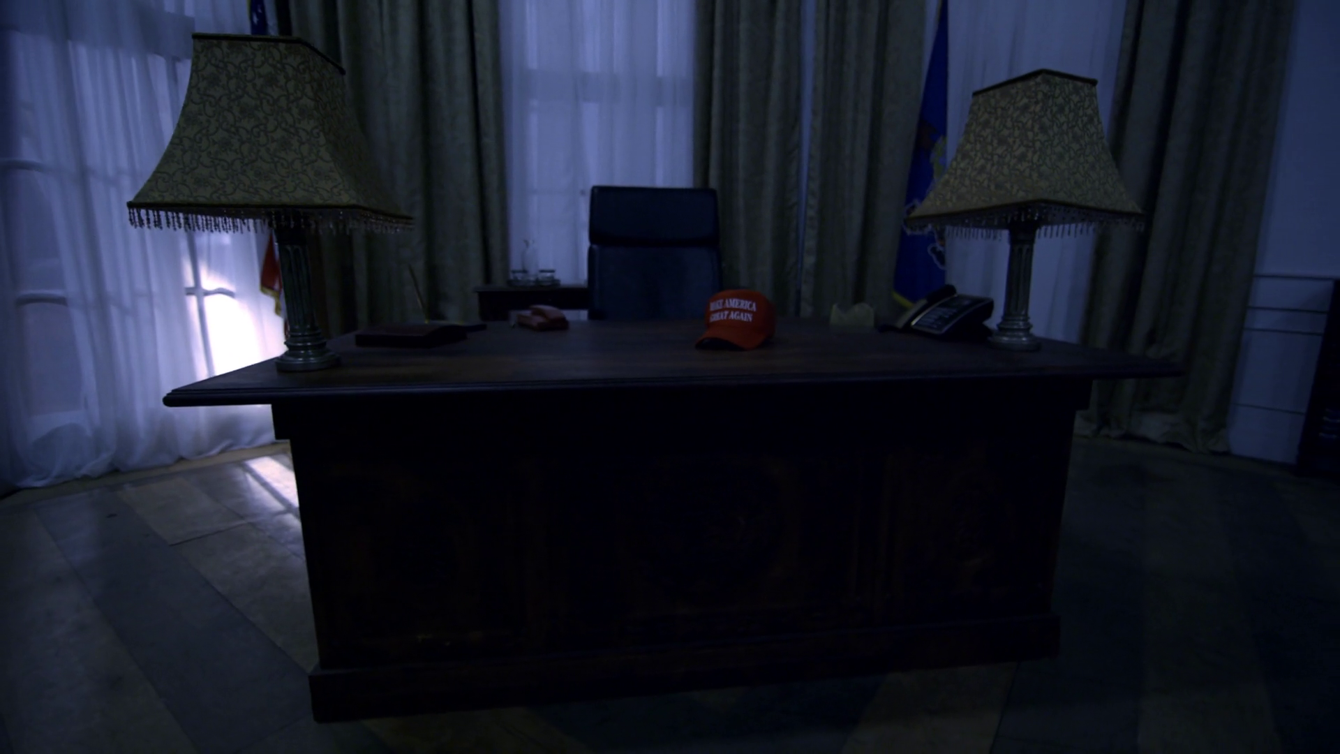 Us President Night In Oval Office Make Stock Footage SBV-347733944 ...