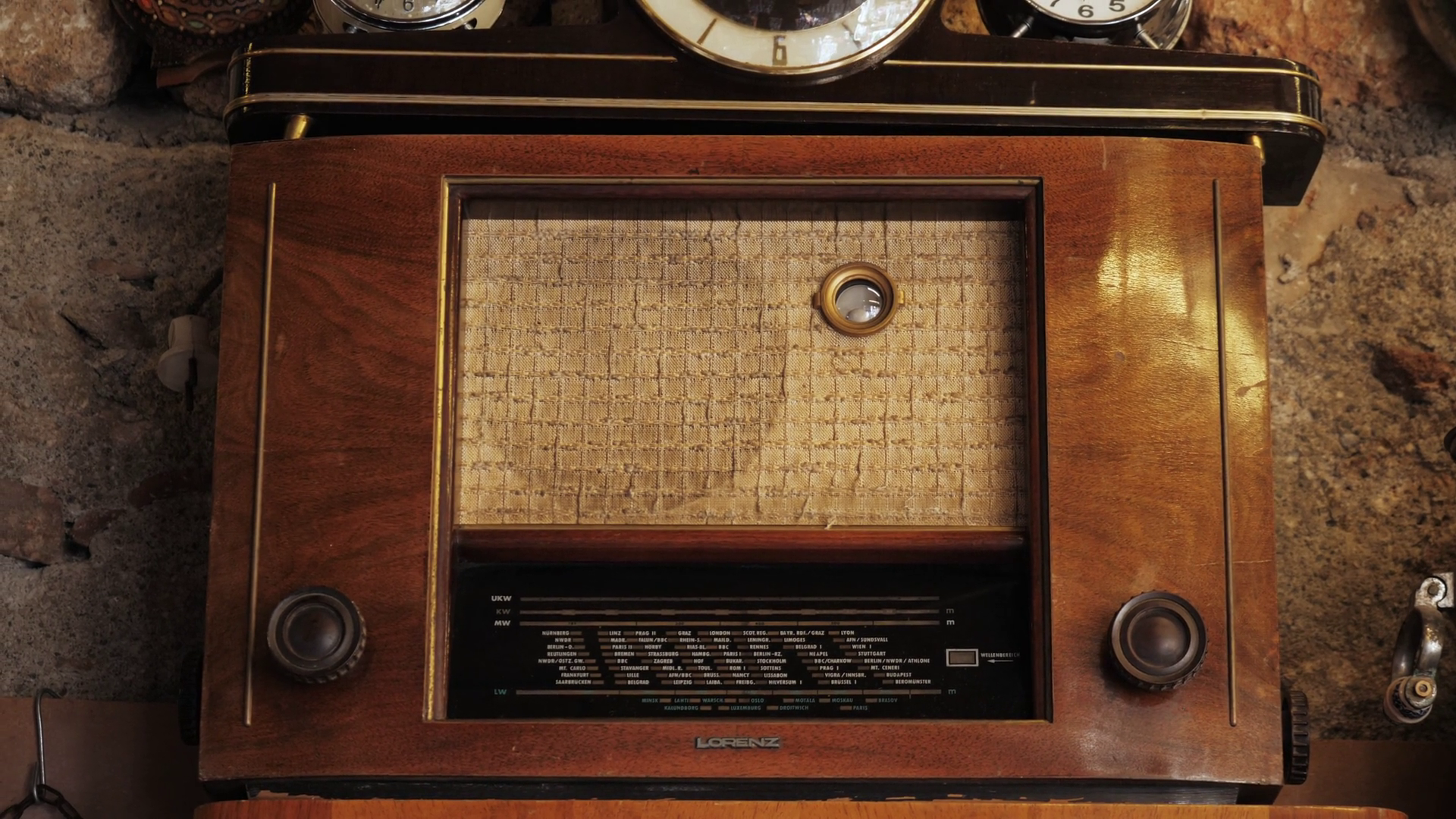 Retro Broadcast Radio Receiver On Wooden Stock Footage SBV-348370207 ...
