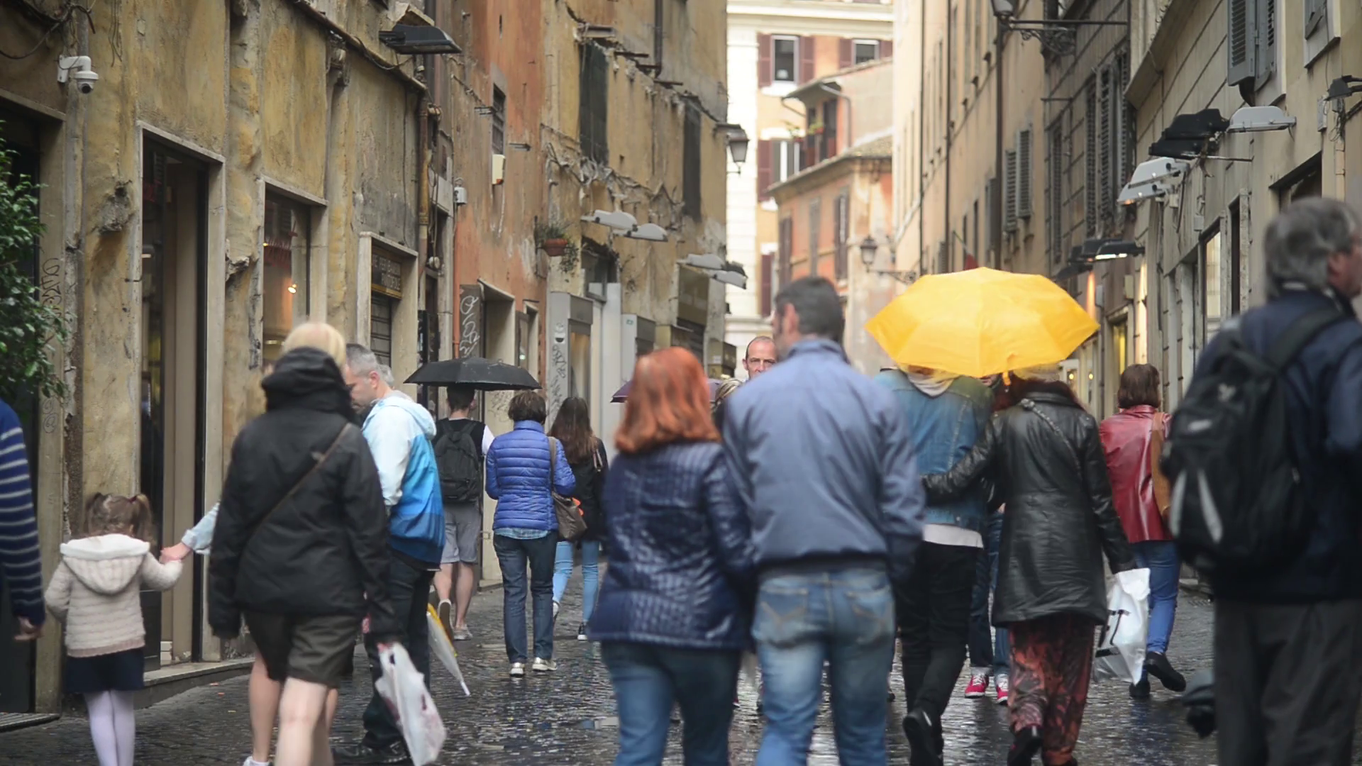 People Walk Through Narrow Streets Of Rome Stock Footage SBV-310527554 ...