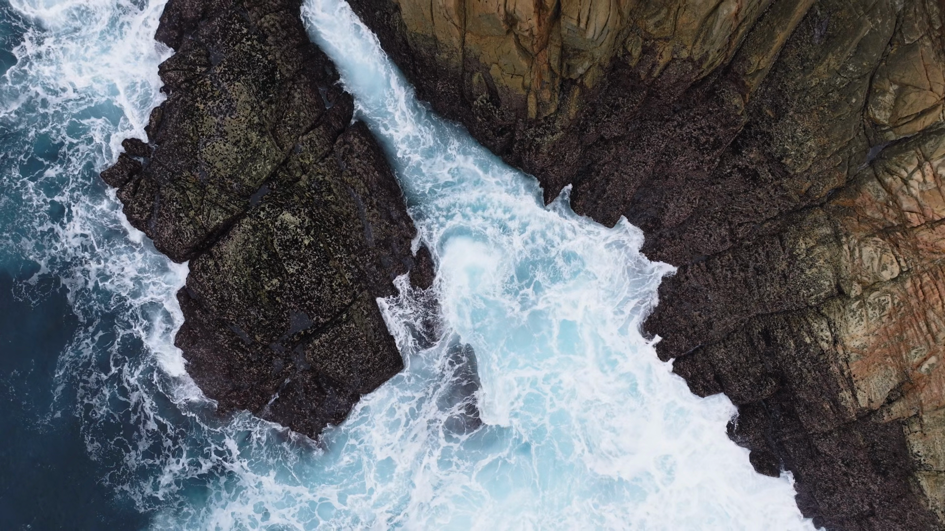 Top Down Aerial Of Atlantic Waves Surging Stock Footage SBV-353928472 ...