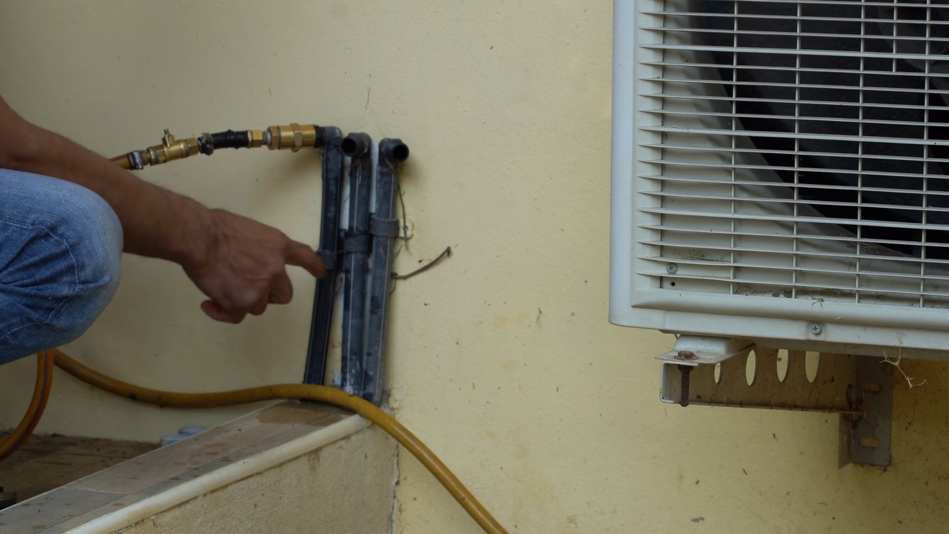 Termite Pest Control Injection Pressurize Stock Footage SBV-351657854 ...