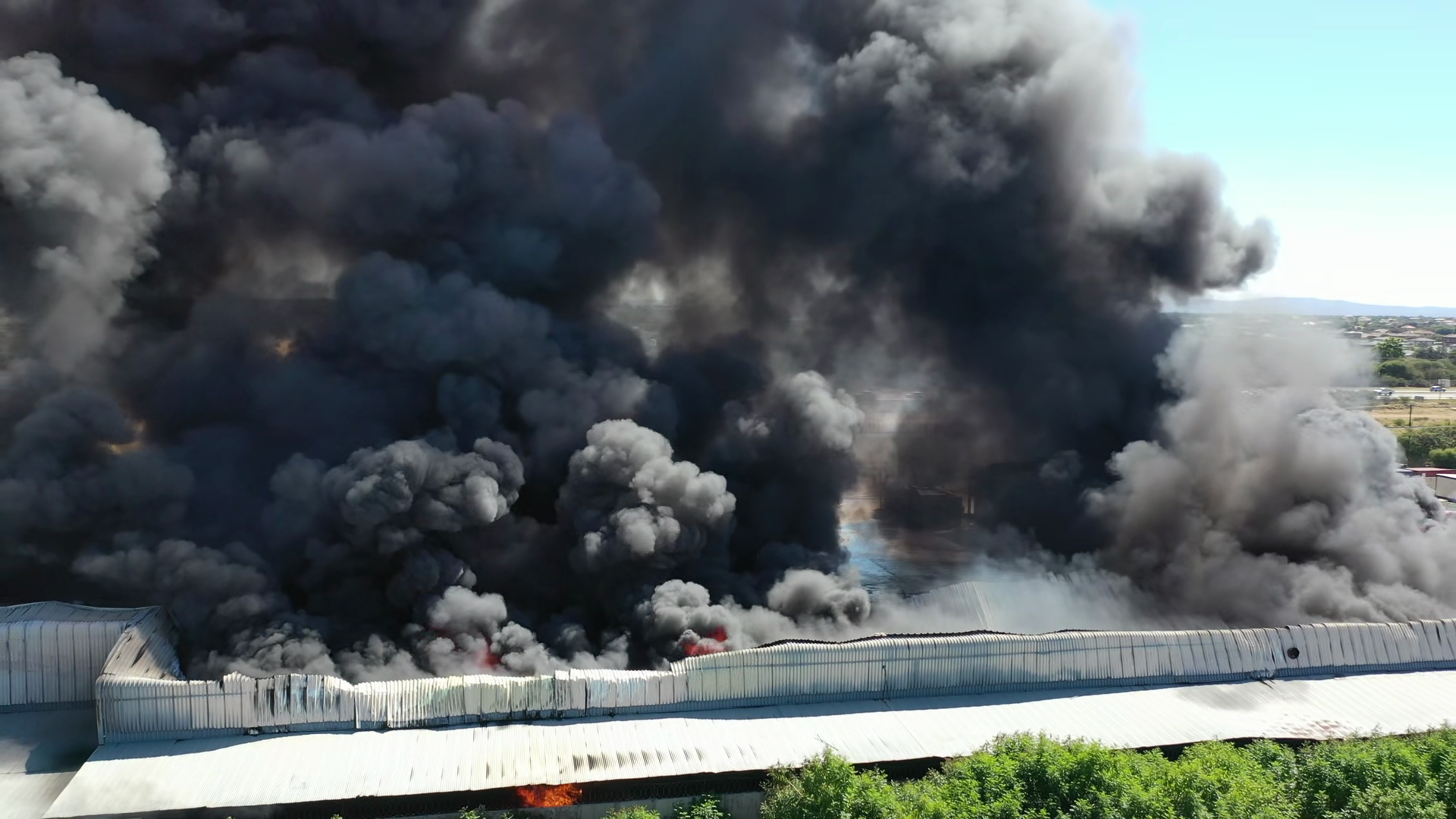 Major Industrial Blaze Huge Factory Fire Stock Footage SBV-354246275 ...