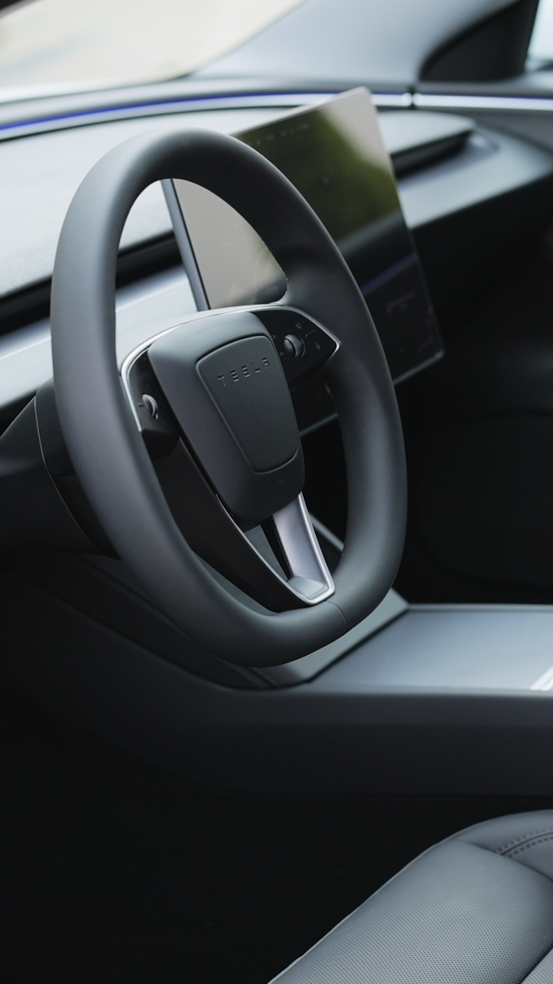 Vertical Video Of Interior Tesla Model 3 Stock Footage SBV-353351566 ...
