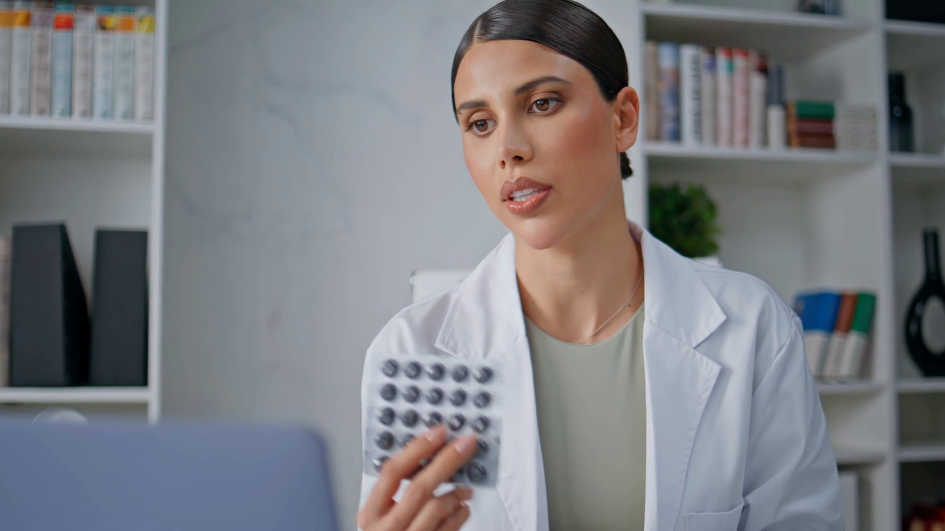 Doctor Explaining Dosage Of Medication Stock Footage SBV-349279326 ...