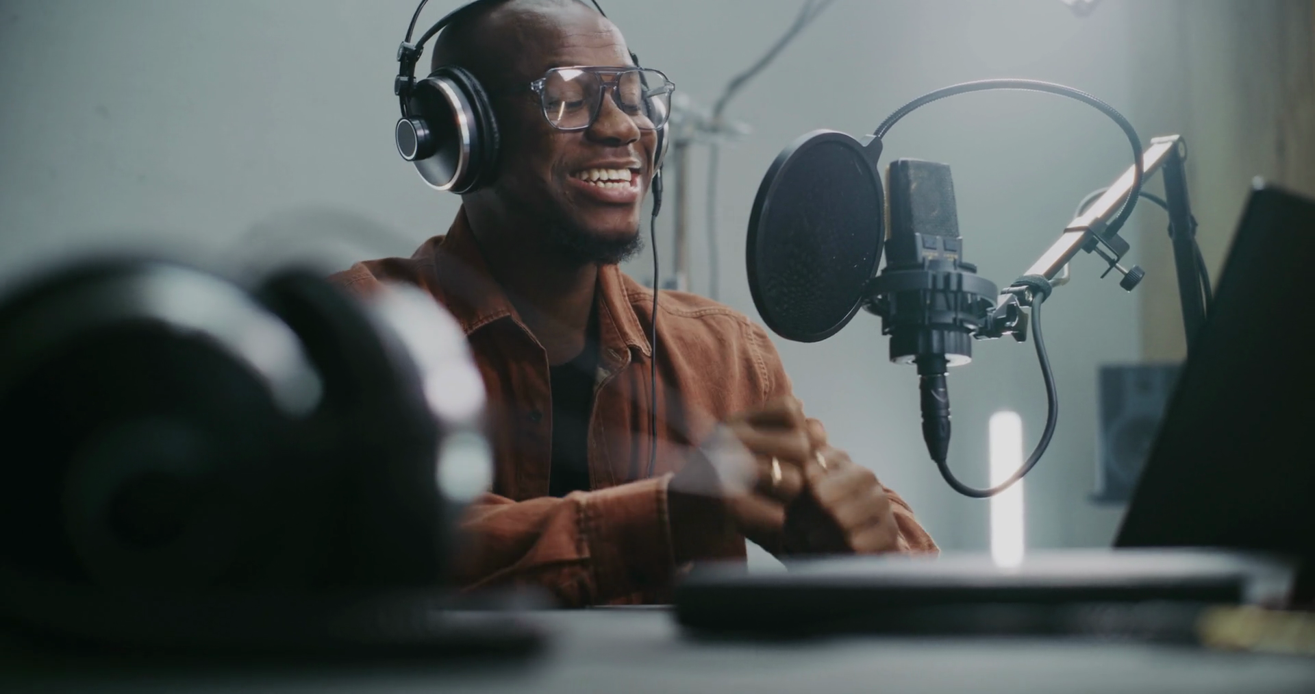 Voice Actor Records Professional Dubbing Stock Footage SBV-353344160 ...