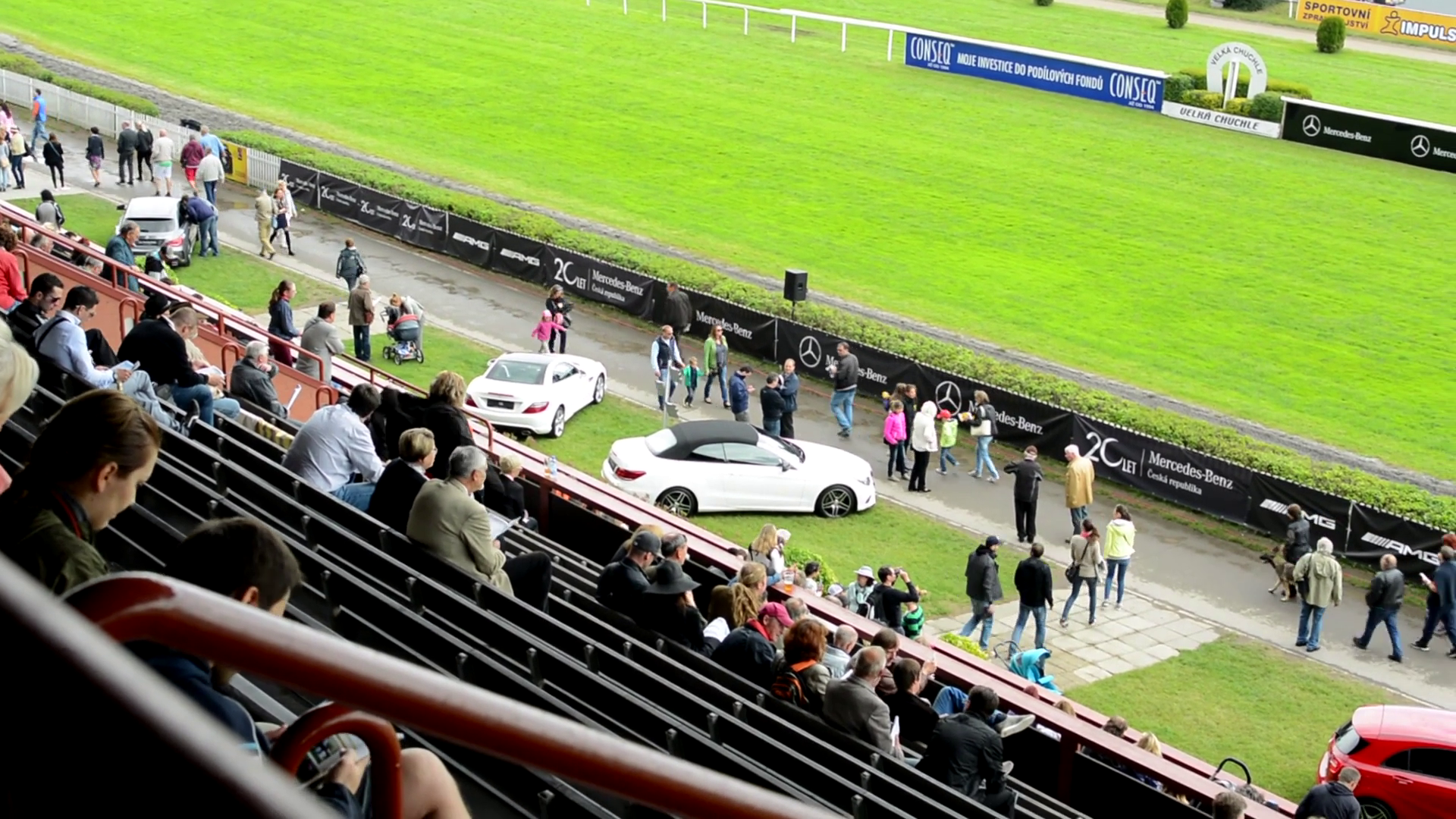 Horse Races - Audience - People Wait Horse Stock Footage SBV-311551948 ...