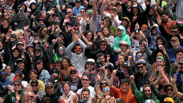 Crowd Clapping Stock Footage: Royalty-Free Video Clips - Storyblocks
