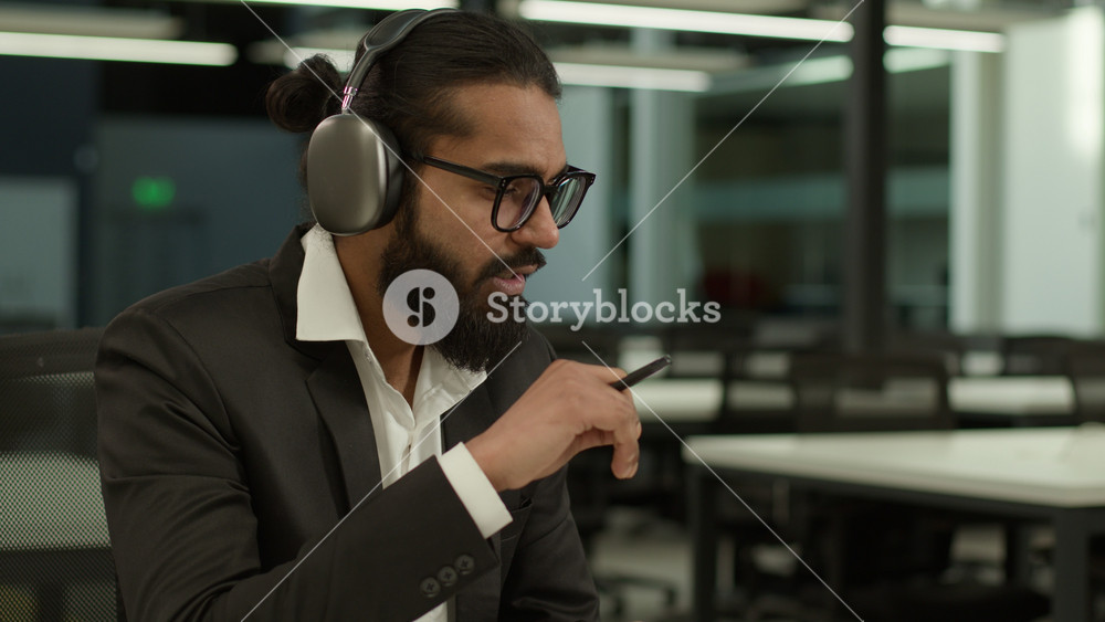 Arabian businessman Indian business man male employer entrepreneur manager tutor online internet distant teacher coach leader mentor