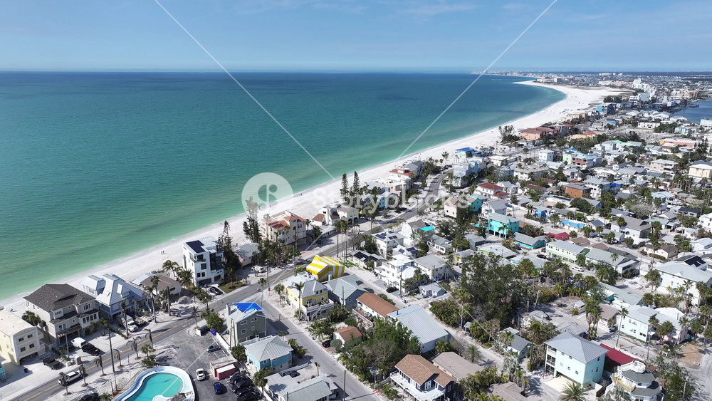 St Pete Beach At Saint Petersburg Florida United States. Bird Eye View Of A Amazing Coastal Beach In The Summer Holiday. Island Life Skyline Grateful Vibrant. Island Life Water Edge Shore.